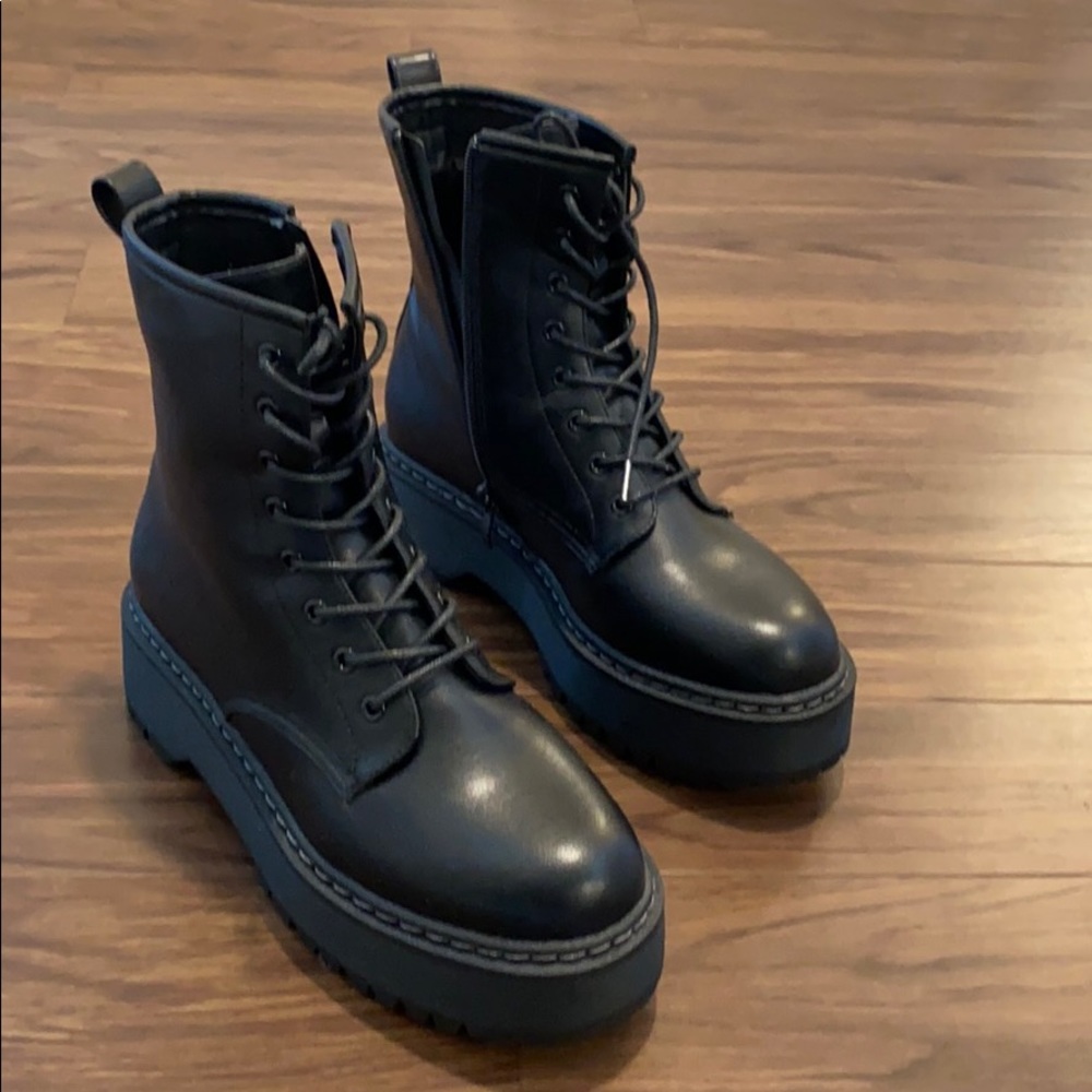 Platform Steve Madden boots